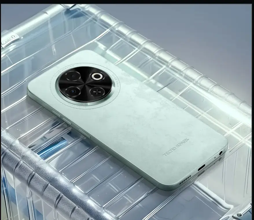 Tecno Spark 30C smartphone with modern design and dual camera setup under 30000 PKR in Pakistan